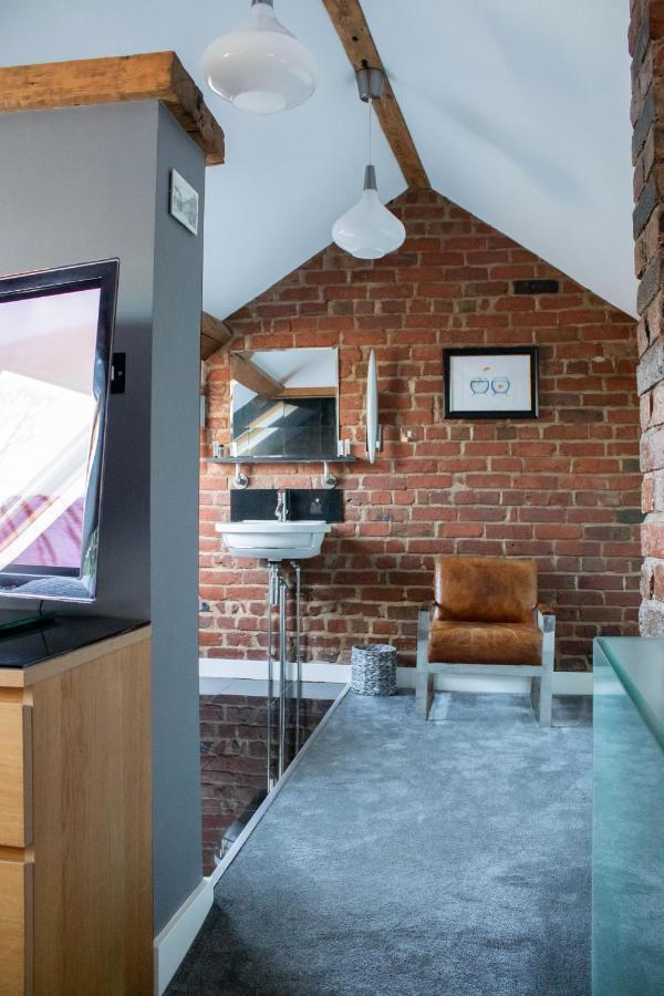 Tiger Roof Terrace Lymm Apartment Exterior photo